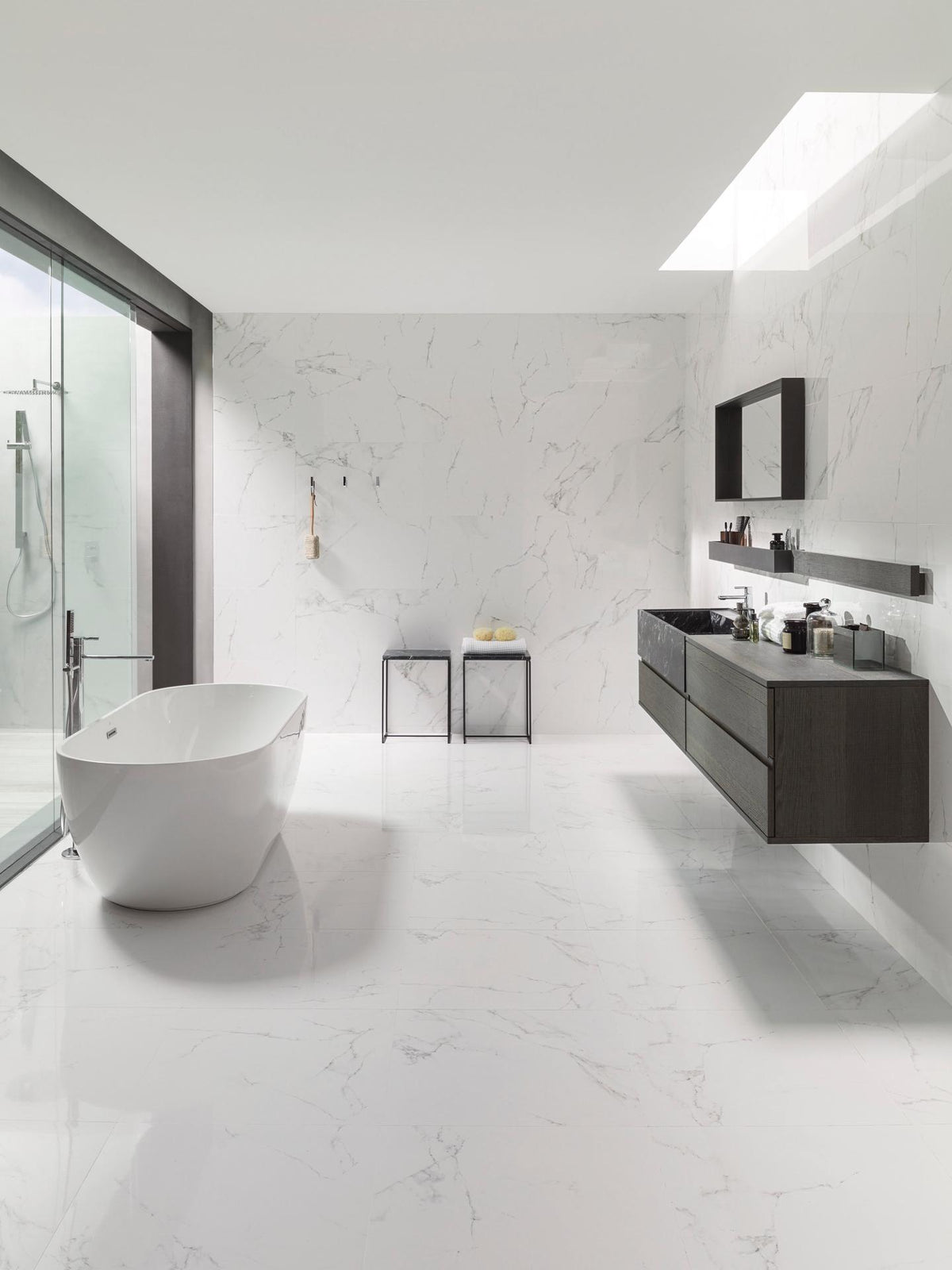 Porcelanosa Yer Karosu Marmol Carrara Blanco Parlak  43,5 x 43,5 cm — Porcelanosa seri görseli