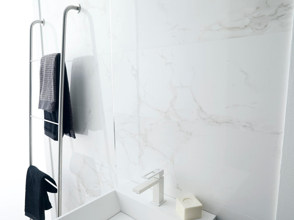 Porcelanosa Yer Karosu Marmol Carrara Blanco Parlak  43,5 x 43,5 cm — Porcelanosa seri görseli