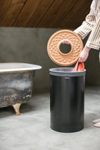 Brabantia Çamaşır Sepeti  60 lt Siyah Mantar Kapak 120022